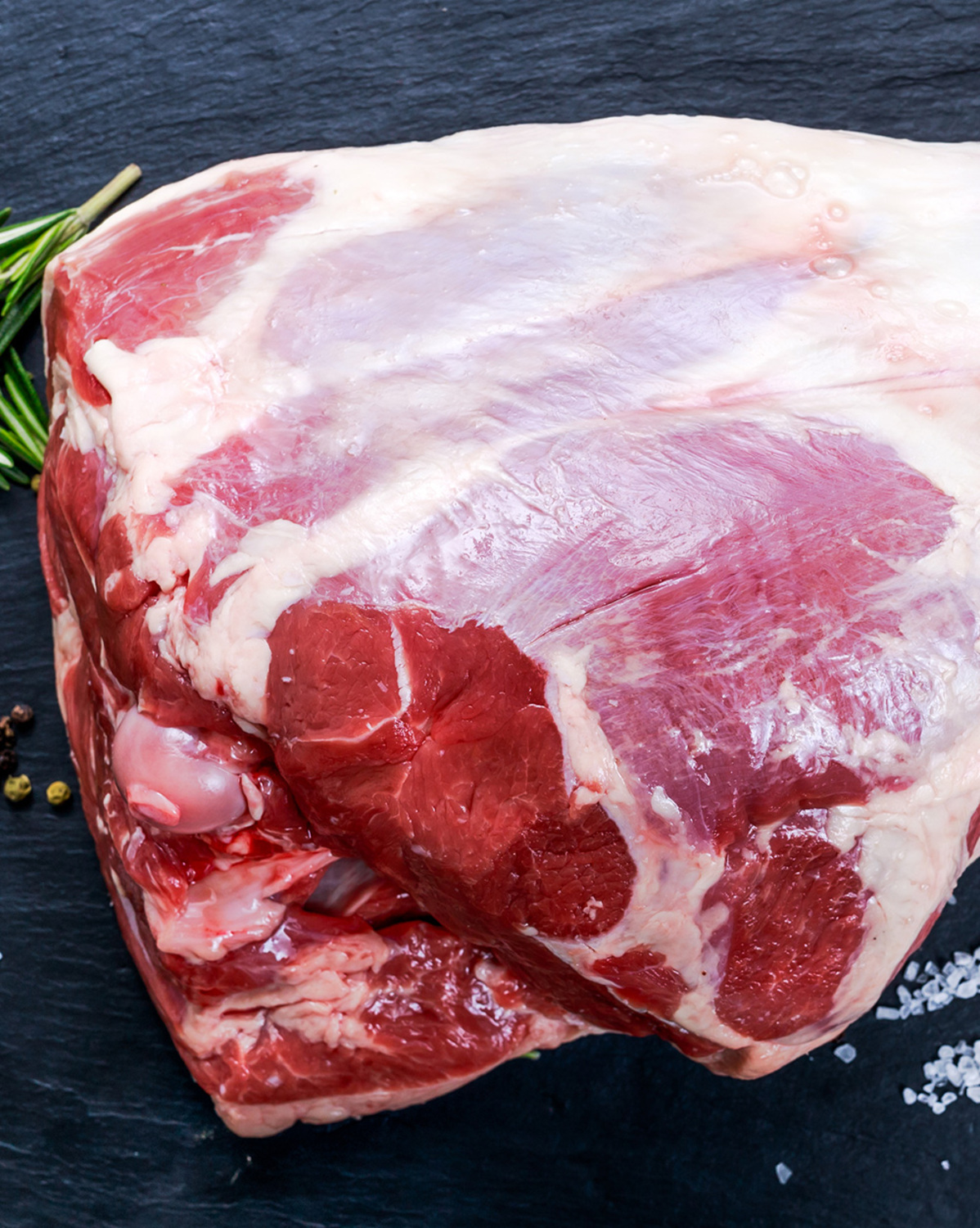 Epaule d'agneau entière avec os